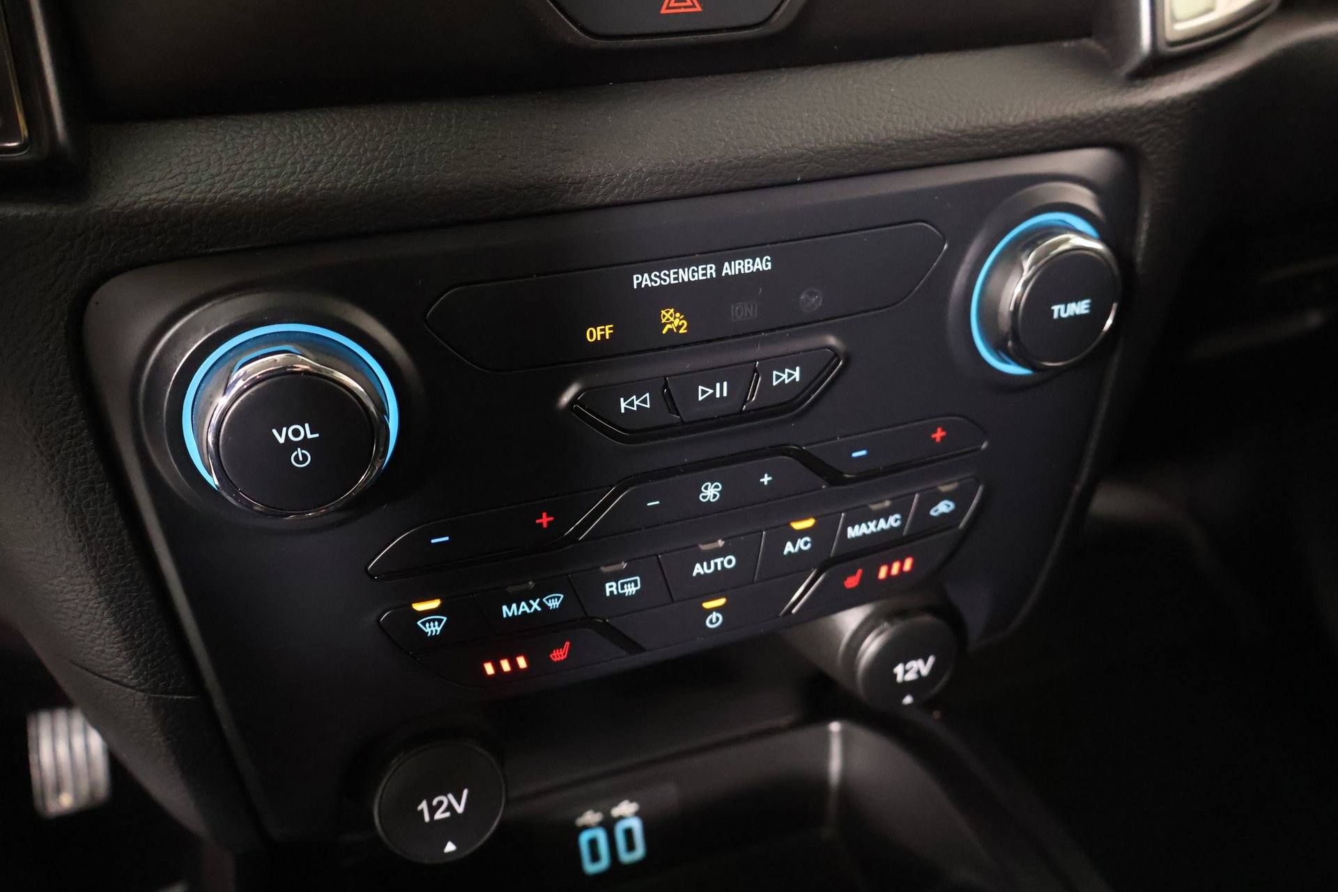 Used 2023 Ford Ranger Lariat w/ Tremor Off-Road Package AWD/4WD image 7