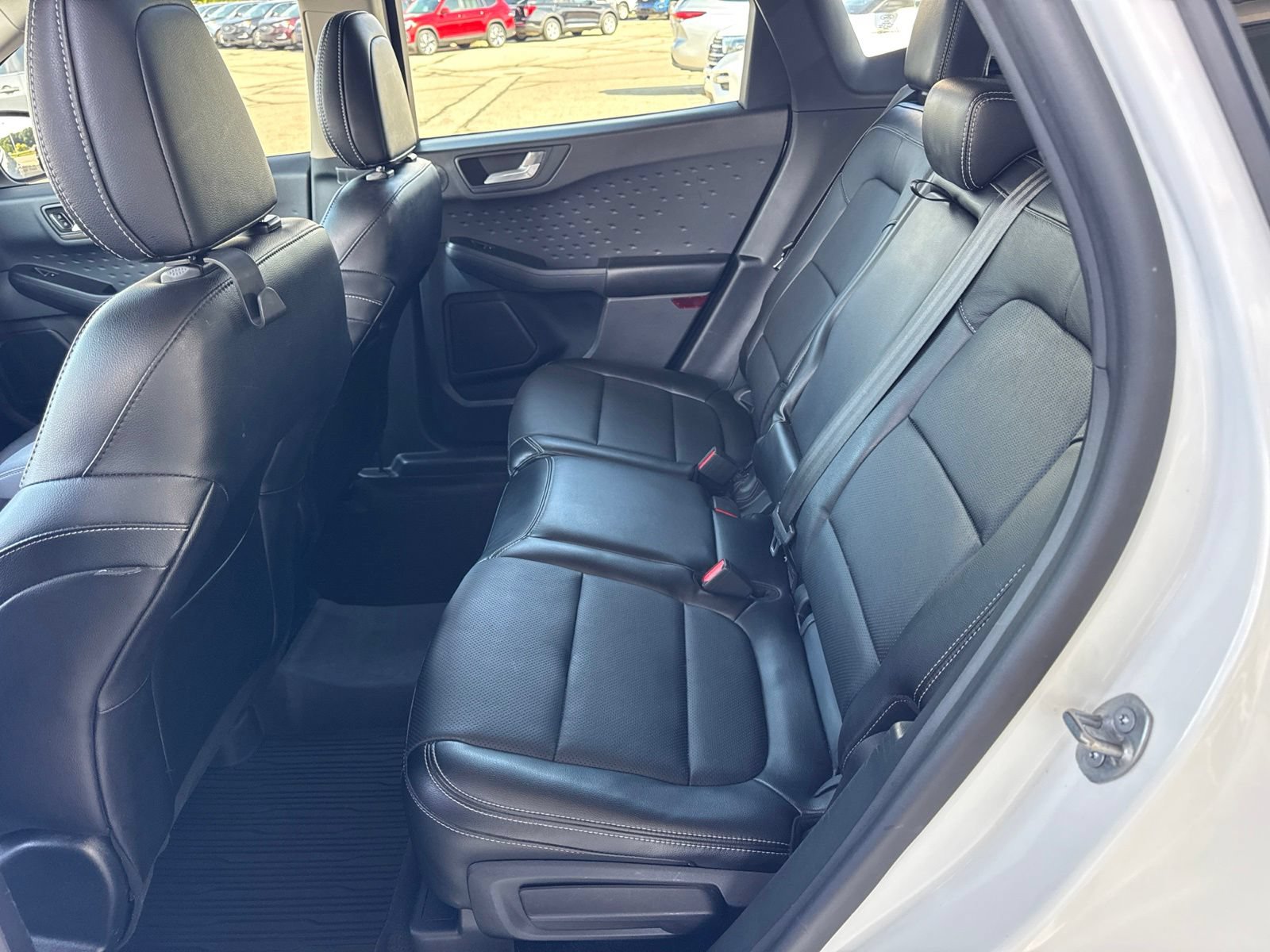 Certified 2020 Ford Escape Titanium AWD/4WD image 32