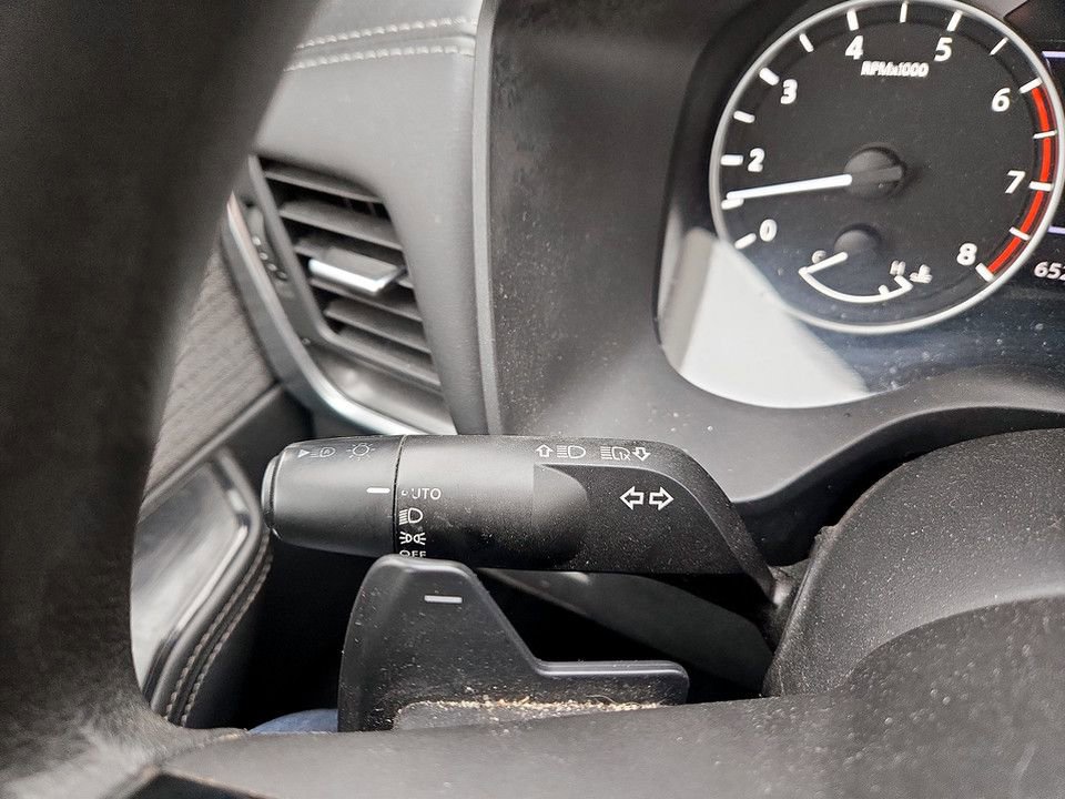 Used 2023 Nissan Rogue SV image 19