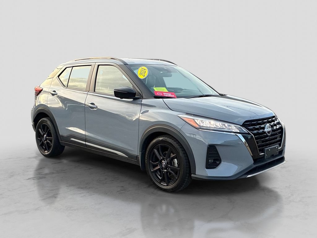 Certified 2024 Nissan Kicks SR w/ SR Premium Package FWD image 3