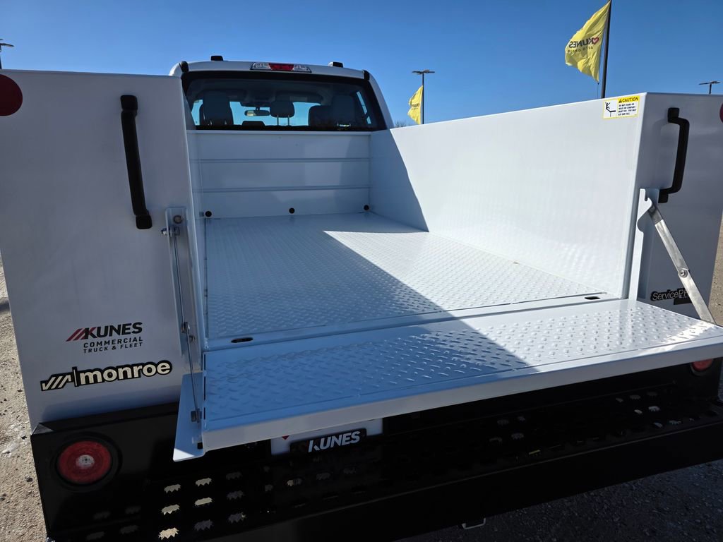 New 2026 Ford F350 XL w/ XL Chrome Package image 22