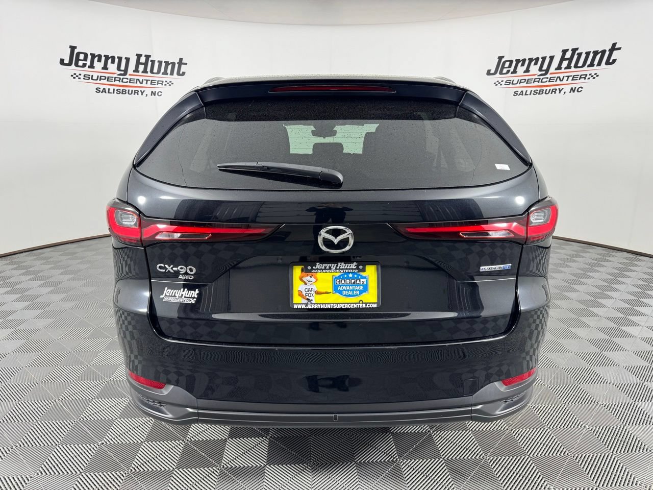 Used 2024 MAZDA CX-90 Plug-In Hybrid w/ Preferred AWD/4WD image 8