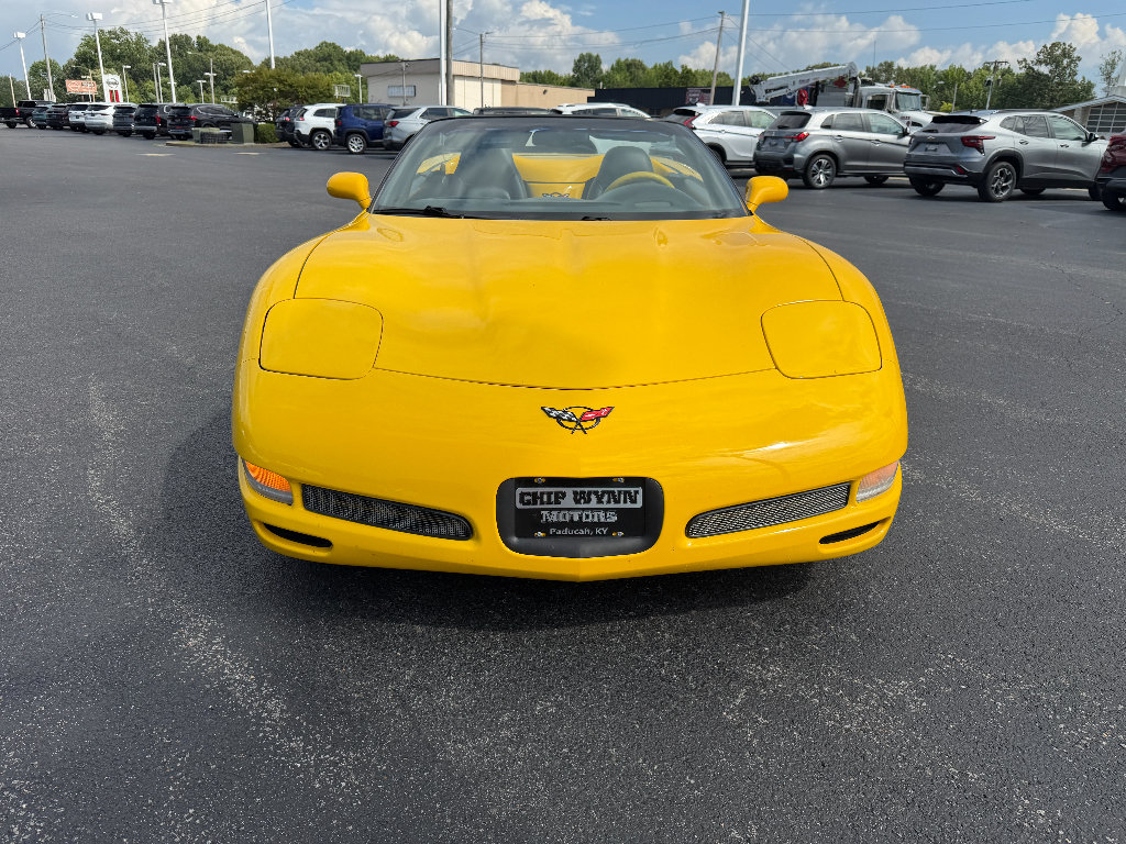 Used 2001 Chevrolet Corvette Convertible w/ Preferred Equipment Group2 RWD image 2