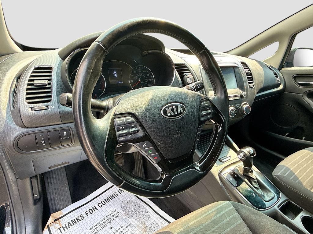 Used 2017 Kia Forte S FWD image 12