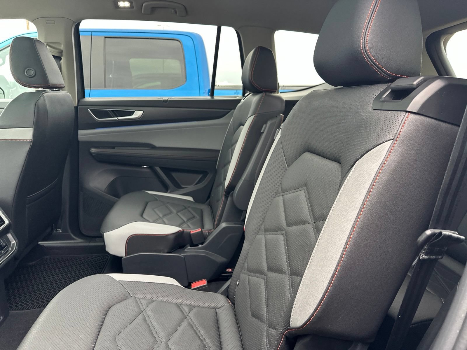 Certified 2026 Volkswagen Atlas Peak Edition AWD/4WD image 24