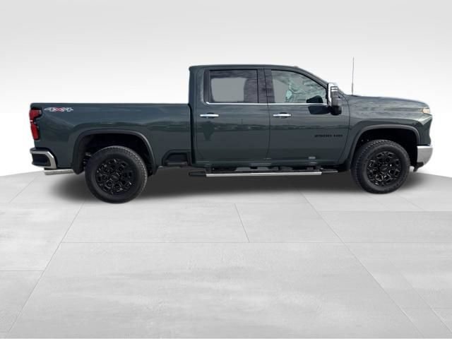 New 2026 Chevrolet Silverado 2500 LTZ w/ LTZ Premium Package AWD/4WD image 7