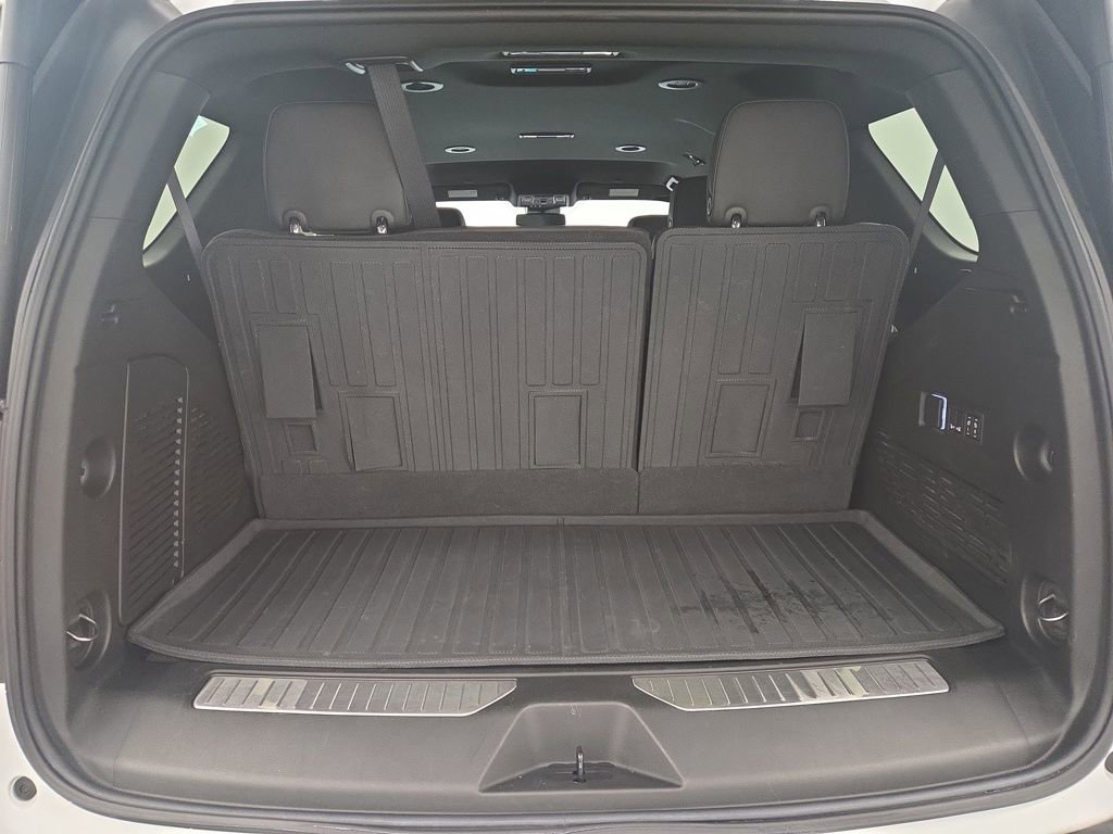 Used 2024 Chevrolet Tahoe Z71 w/ Luxury Package image 47