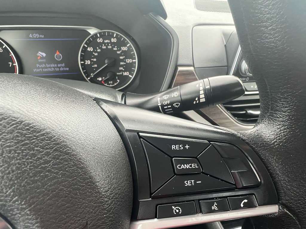 Used 2025 Nissan Altima 2.5 SV FWD image 23