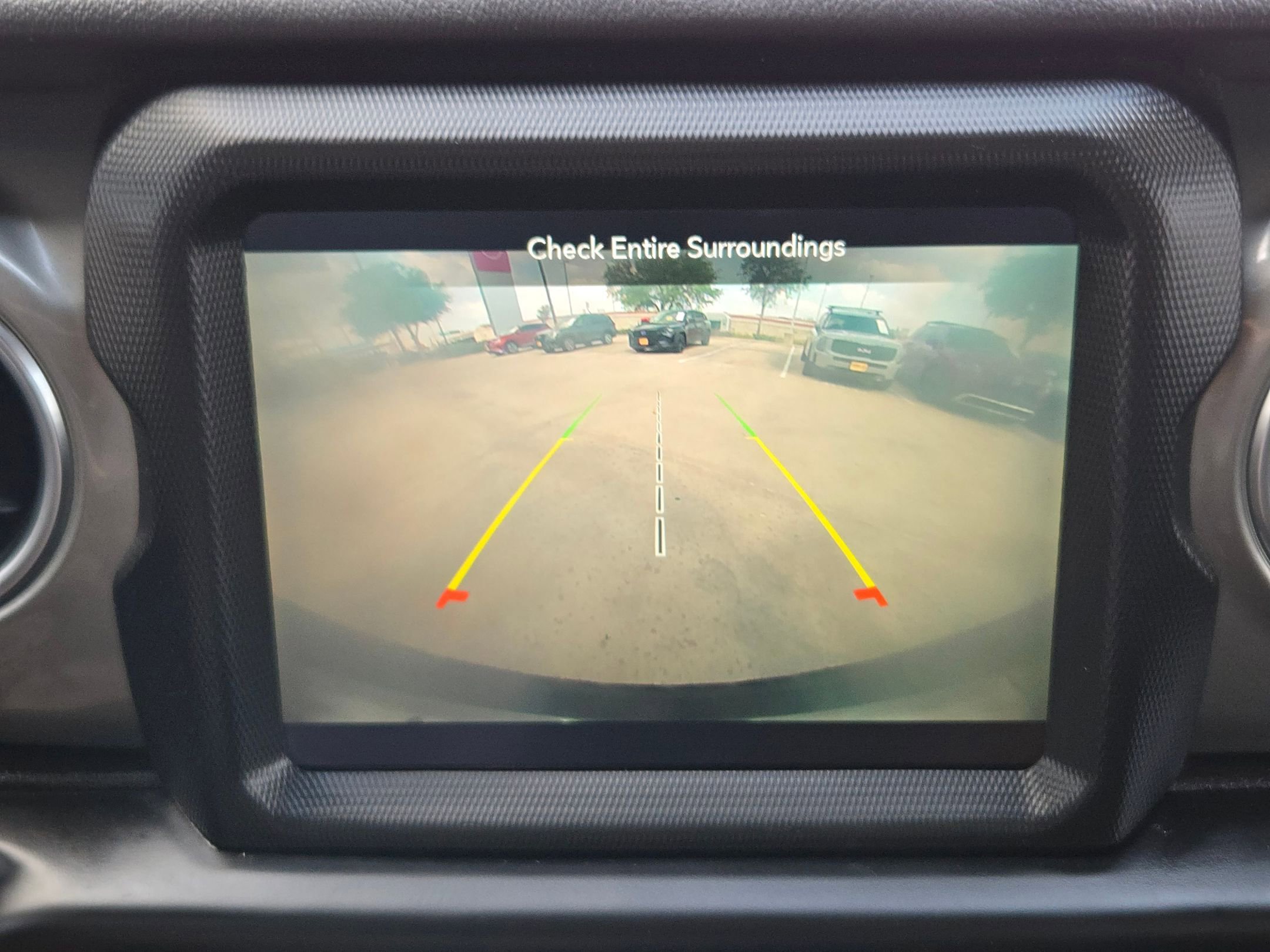 Used 2022 Jeep Wrangler Unlimited Sahara w/ Cold Weather Group image 17