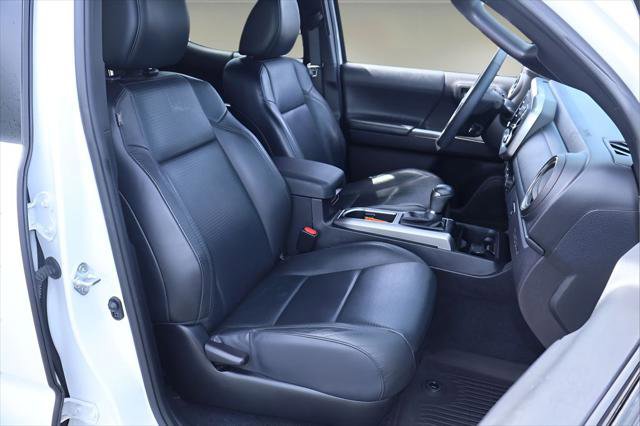 Certified 2021 Toyota Tacoma Limited AWD/4WD image 17