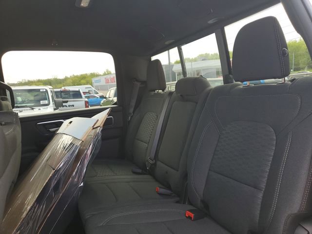 New 2026 RAM 1500 4x4 Crew Cab image 18