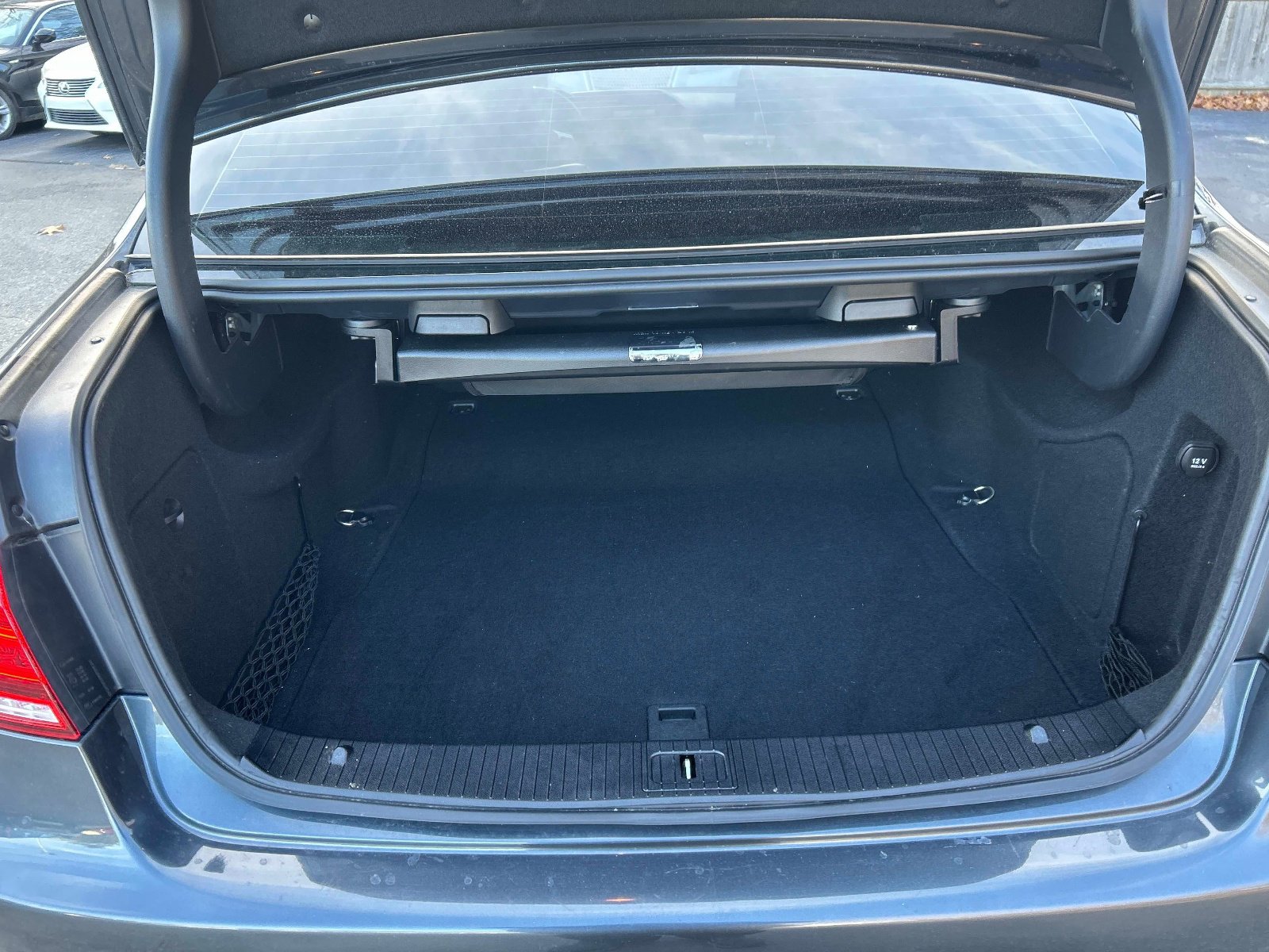 Used 2014 Mercedes-Benz E 350 4MATIC Sedan image 11