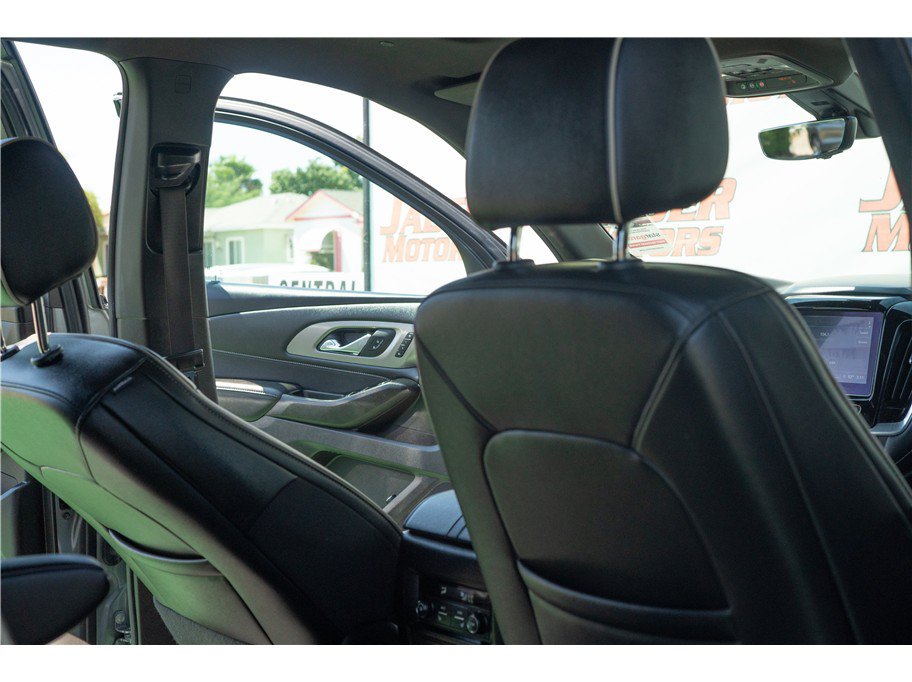 Used 2023 Chevrolet Traverse Premier w/ Redline Edition AWD/4WD image 40
