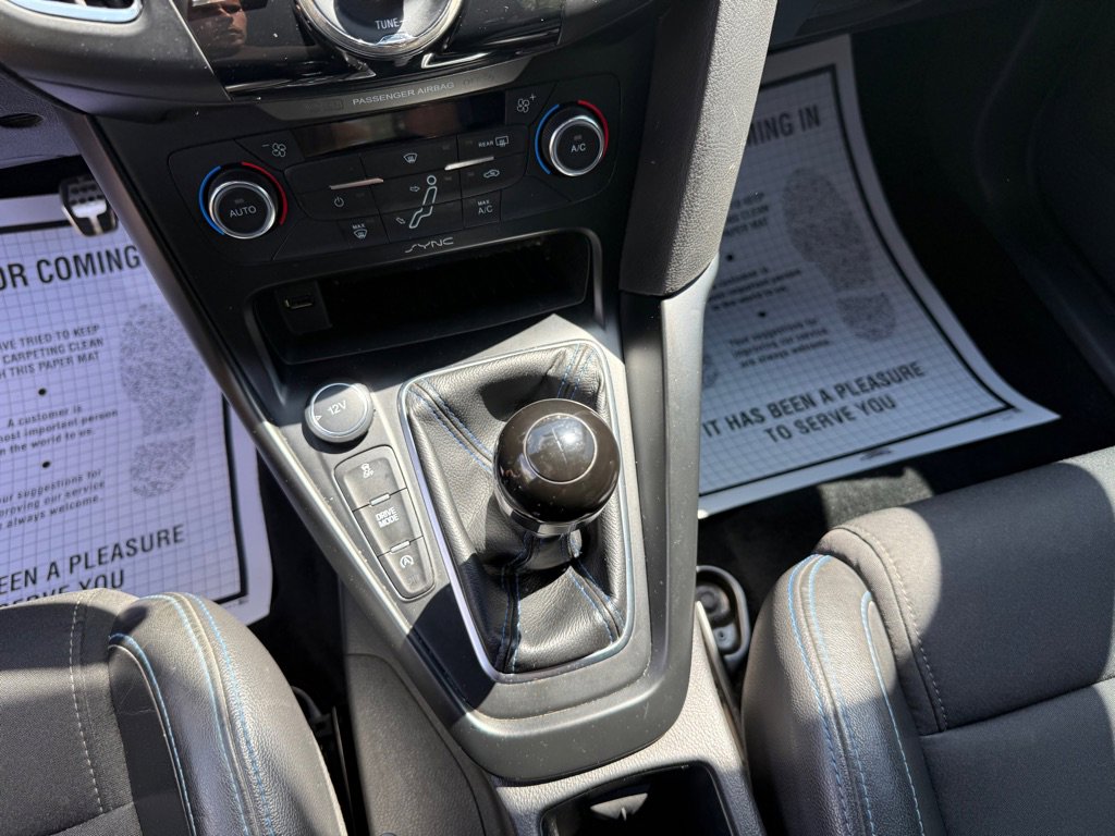 Used 2017 Ford Focus RS AWD/4WD image 64