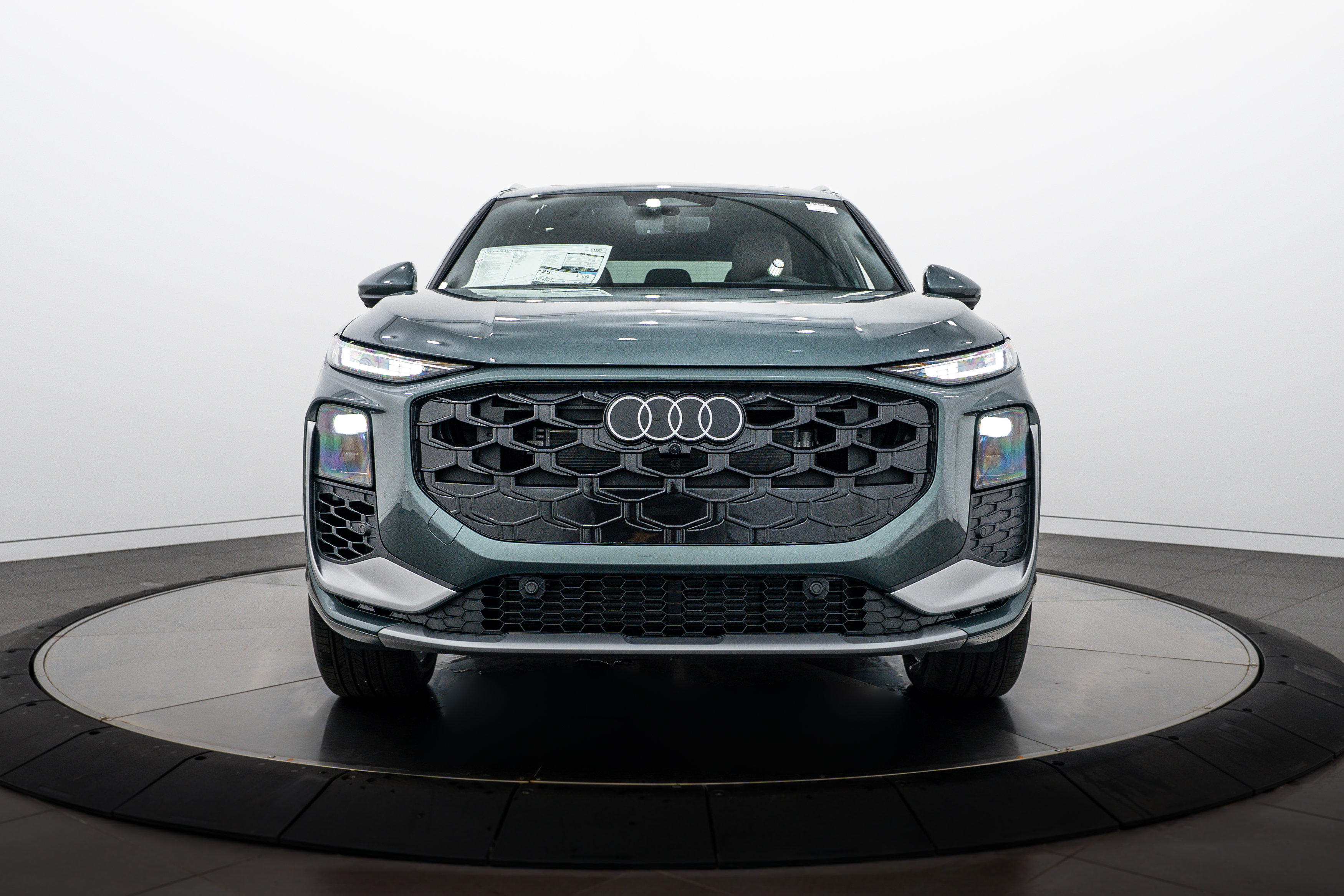 New 2026 Audi Q3 quattro 2.0T AWD/4WD image 21