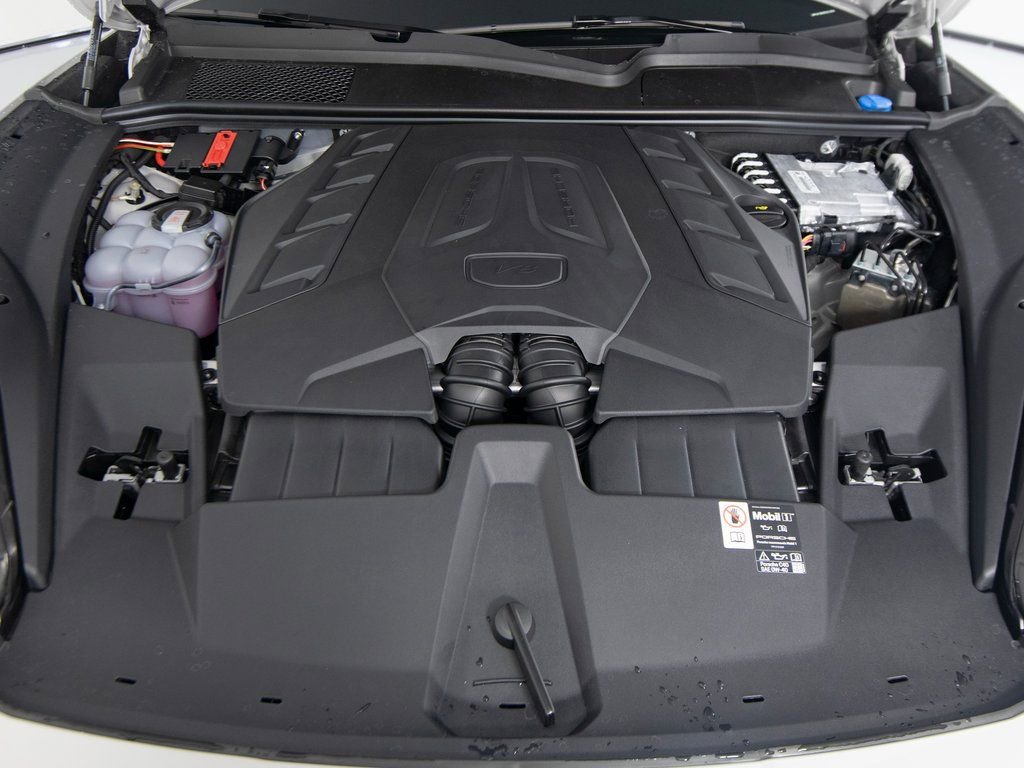 New 2026 Porsche Cayenne S image 38