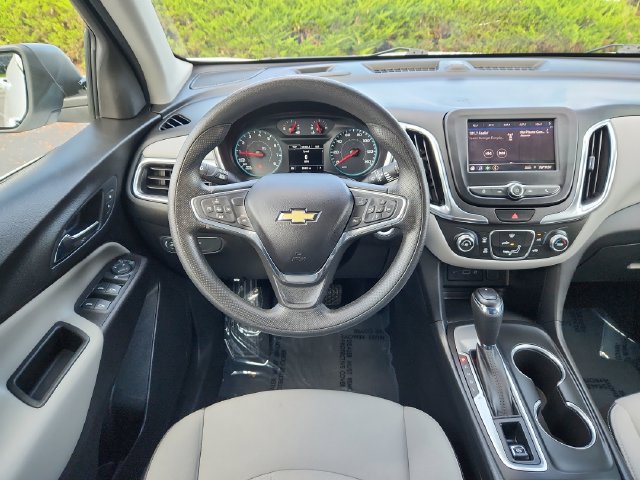Used 2020 Chevrolet Equinox LS w/ LS Convenience Package FWD image 24