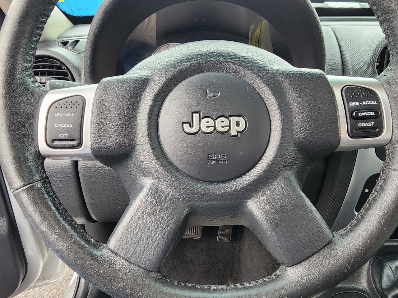 Used 2003 Jeep Liberty Renegade image 14