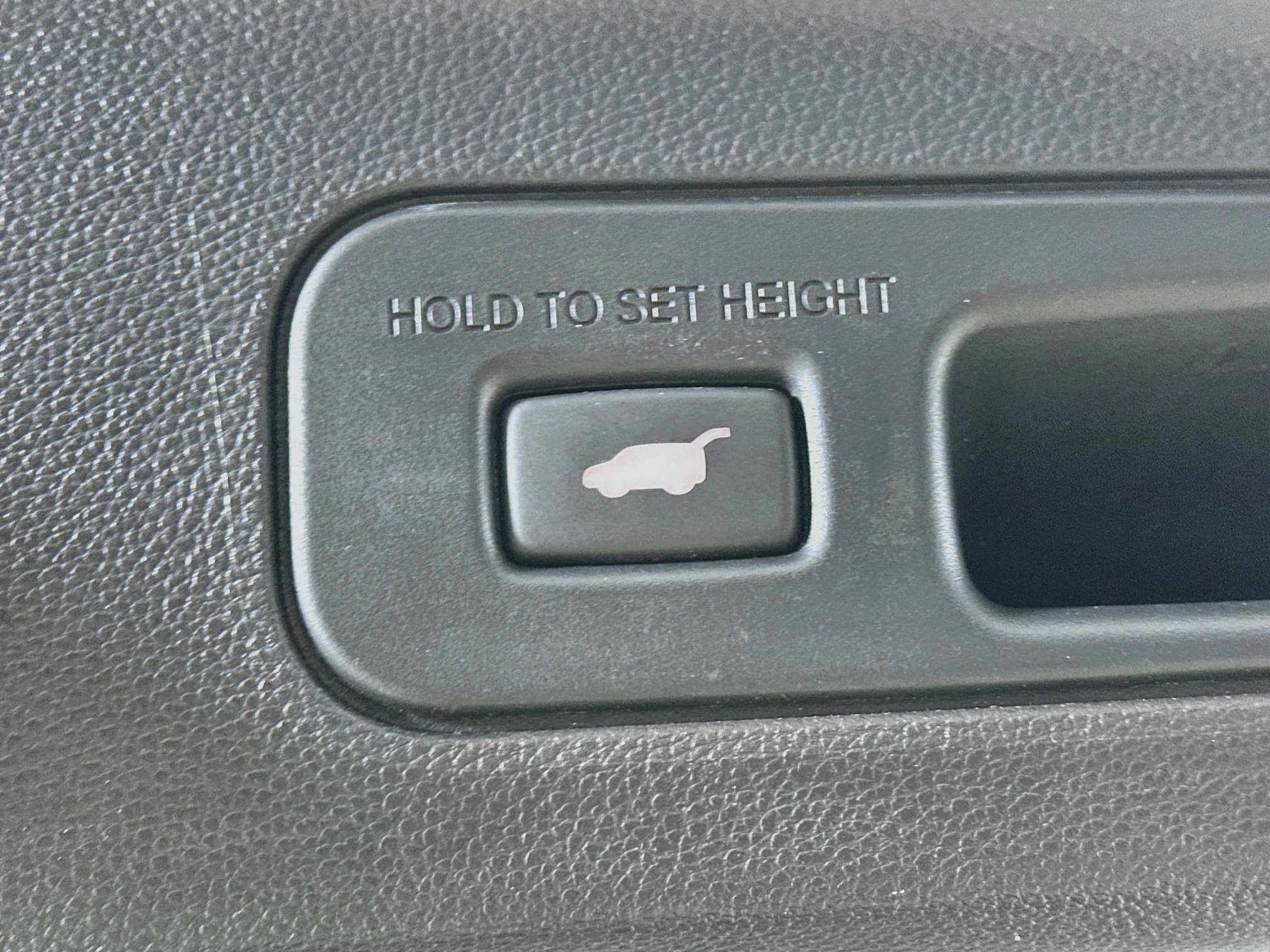 Used 2022 Acura MDX w/ Technology Package AWD/4WD image 32