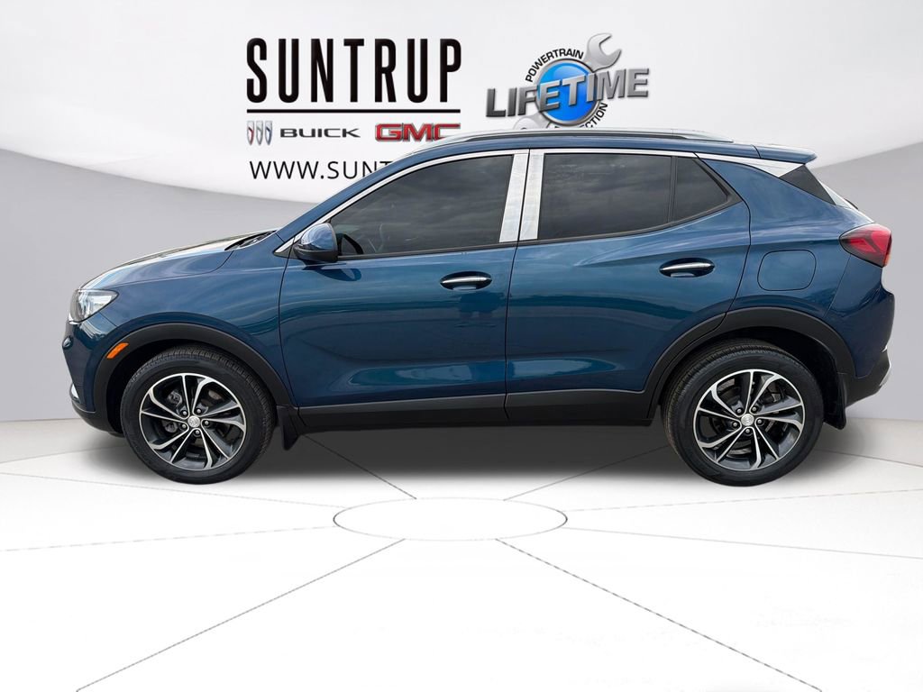 Used 2021 Buick Encore GX Select image 2