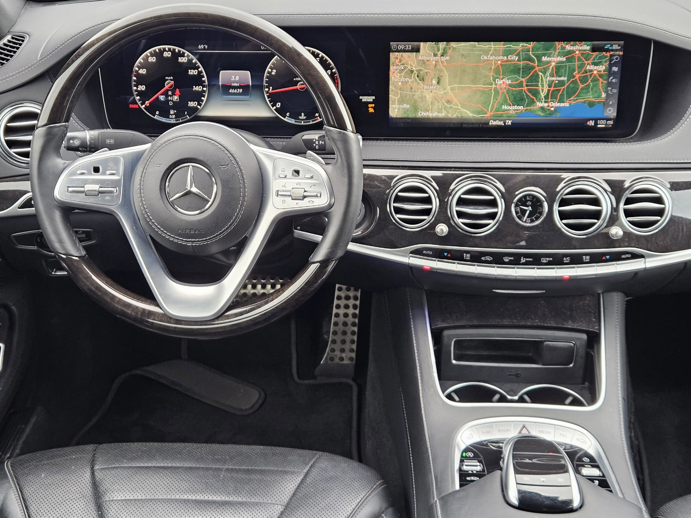 Used 2019 Mercedes-Benz S 560 Sedan image 26