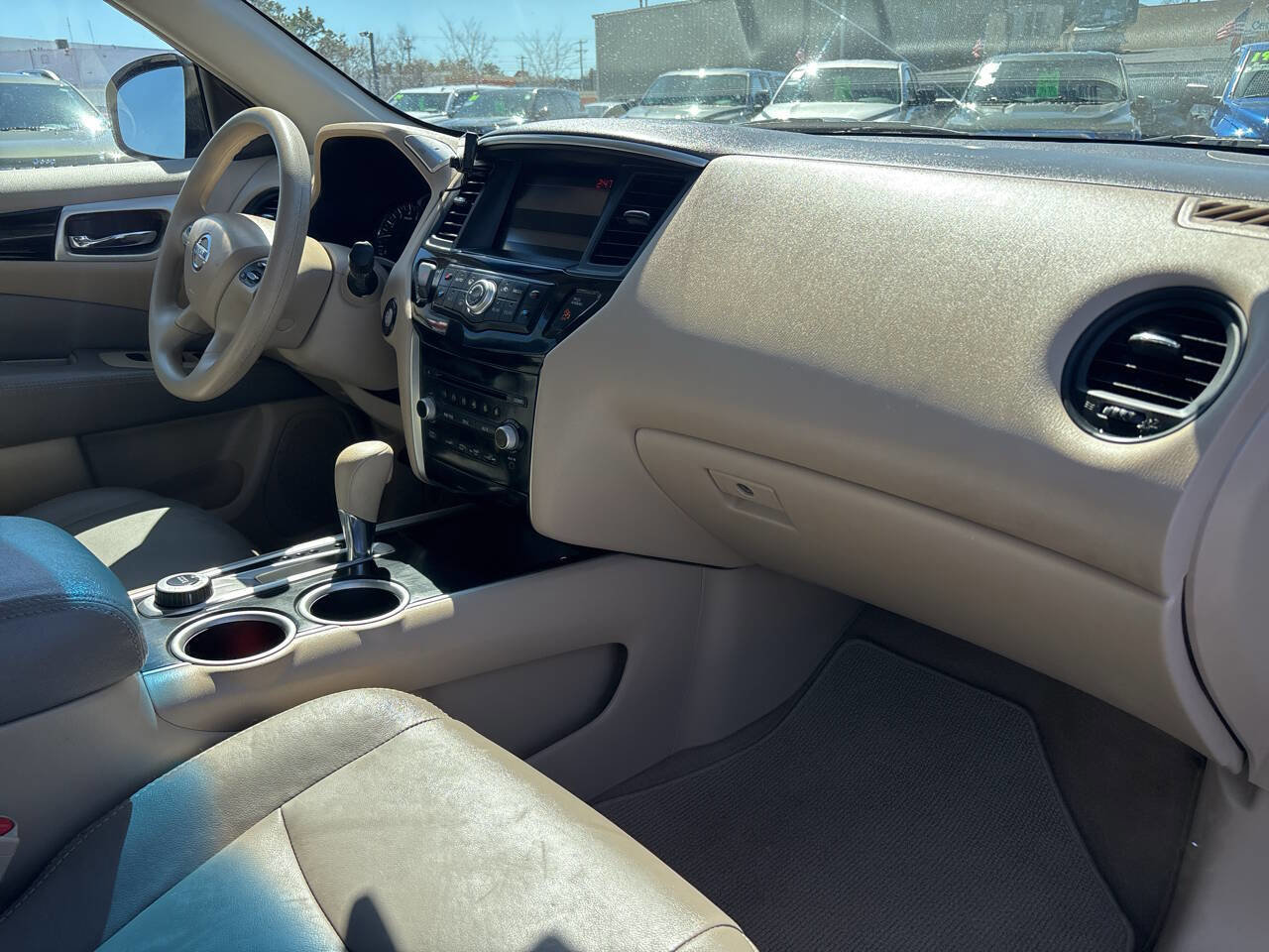 Used 2013 Nissan Pathfinder S AWD/4WD image 32