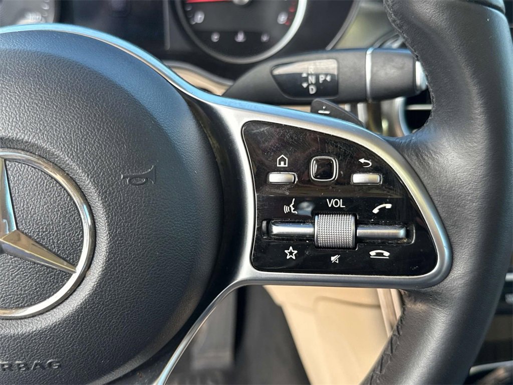 Used 2020 Mercedes-Benz GLC 300 w/ Multimedia Package image 23