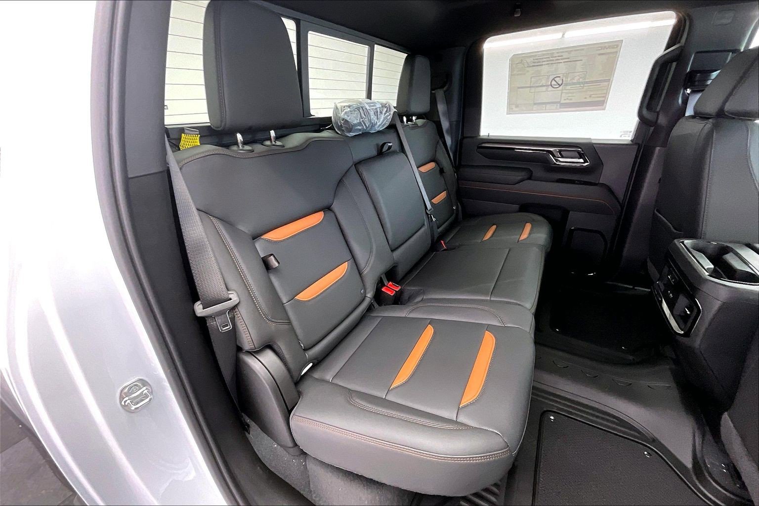 New 2026 GMC Sierra 2500 AT4 w/ AT4 Premium Plus Package AWD/4WD image 10