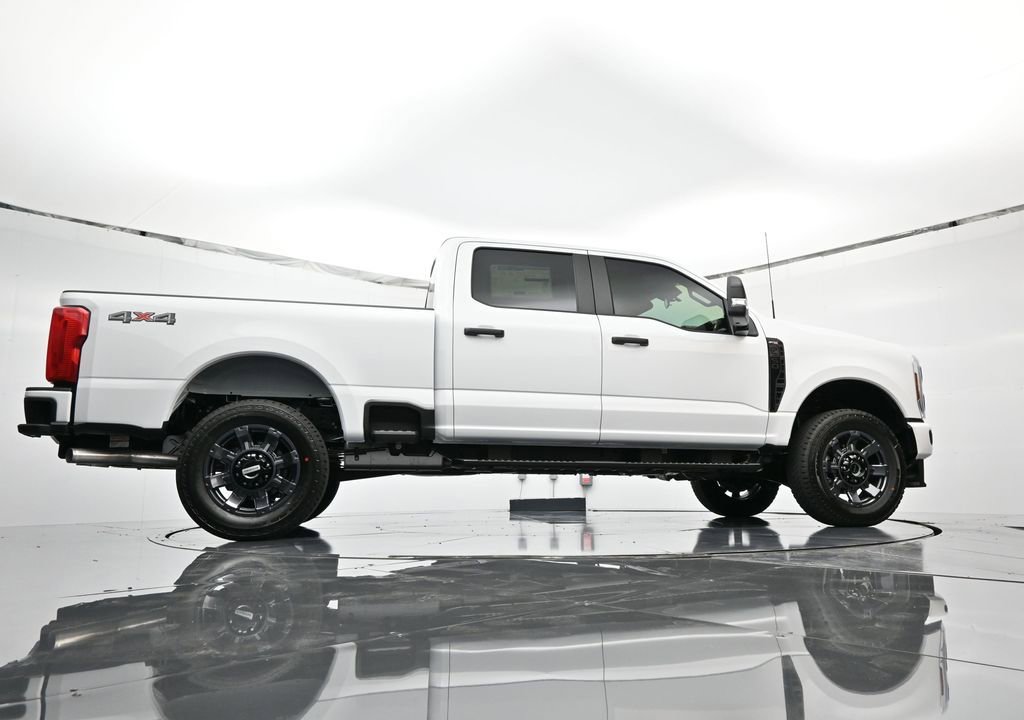 New 2026 Ford F350 XL w/ XL Chrome Package image 38