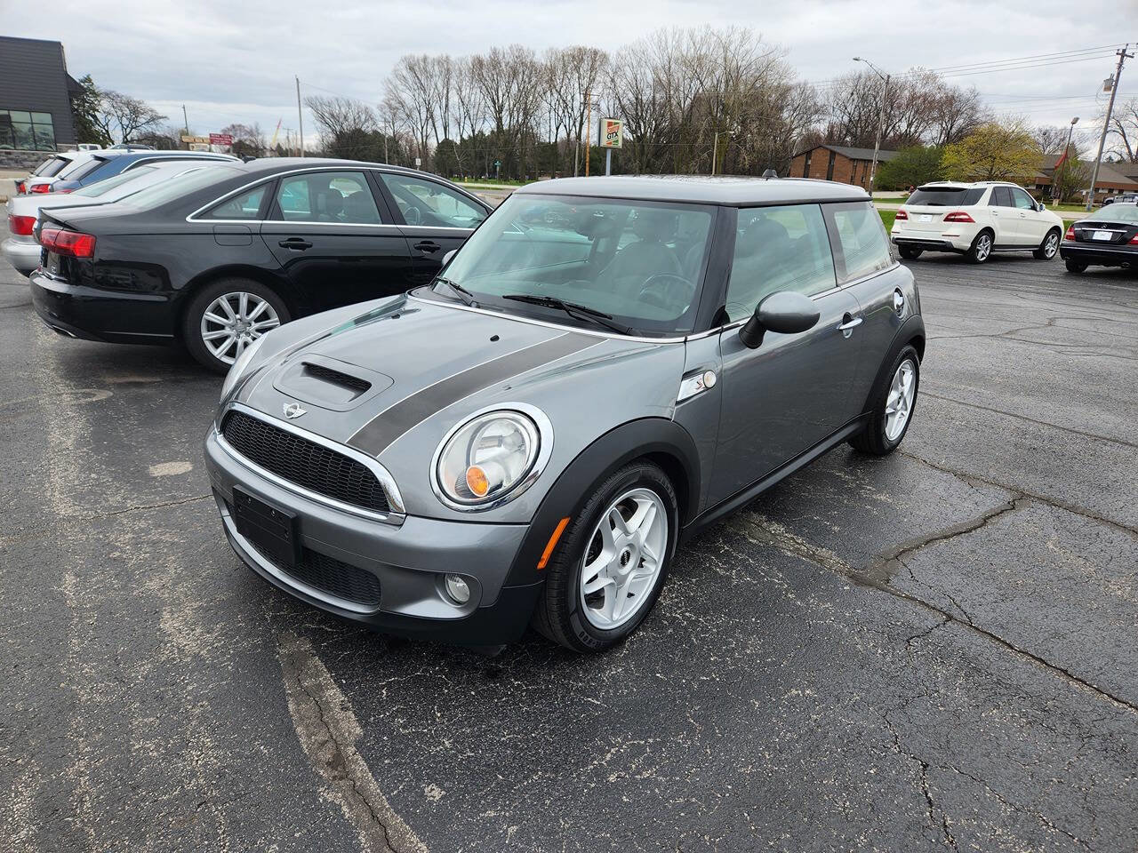 Used 2008 MINI Cooper S w/ Premium Pkg image 2