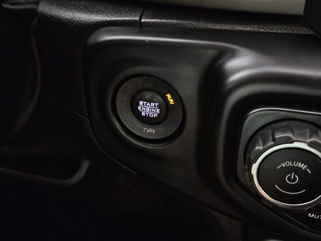 Used 2020 Jeep Wrangler Unlimited Sport S AWD/4WD image 17