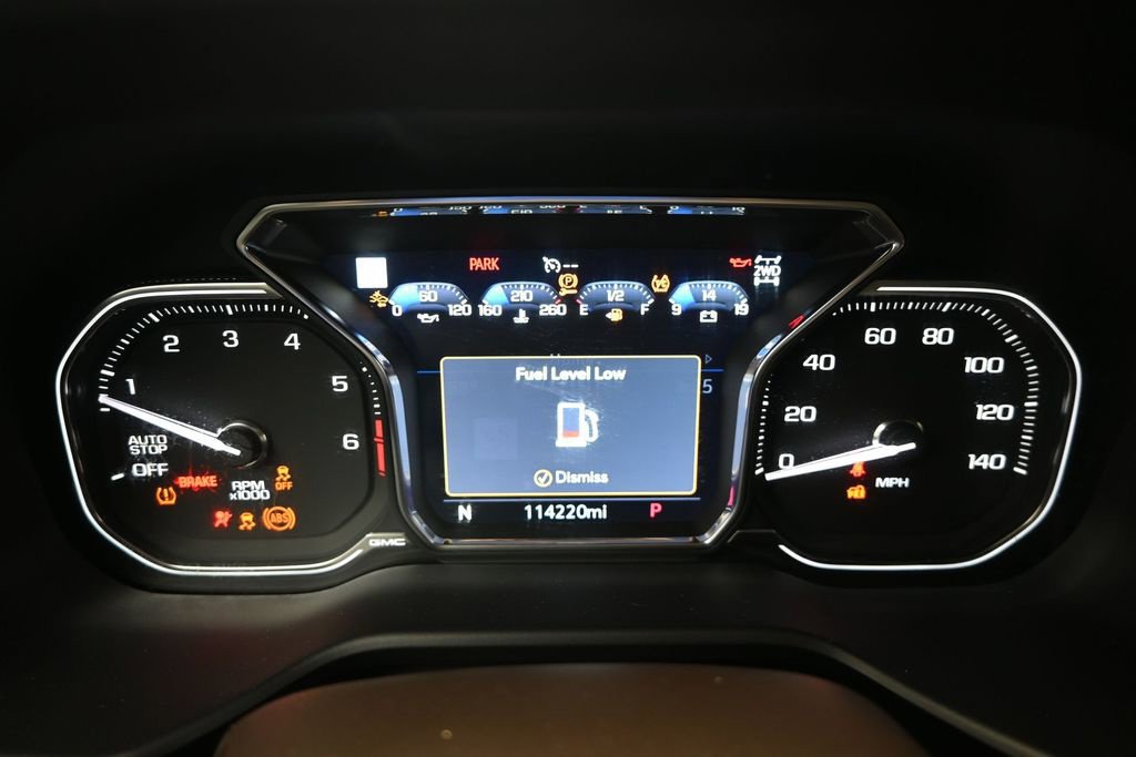 Used 2021 GMC Yukon XL Denali AWD/4WD image 18