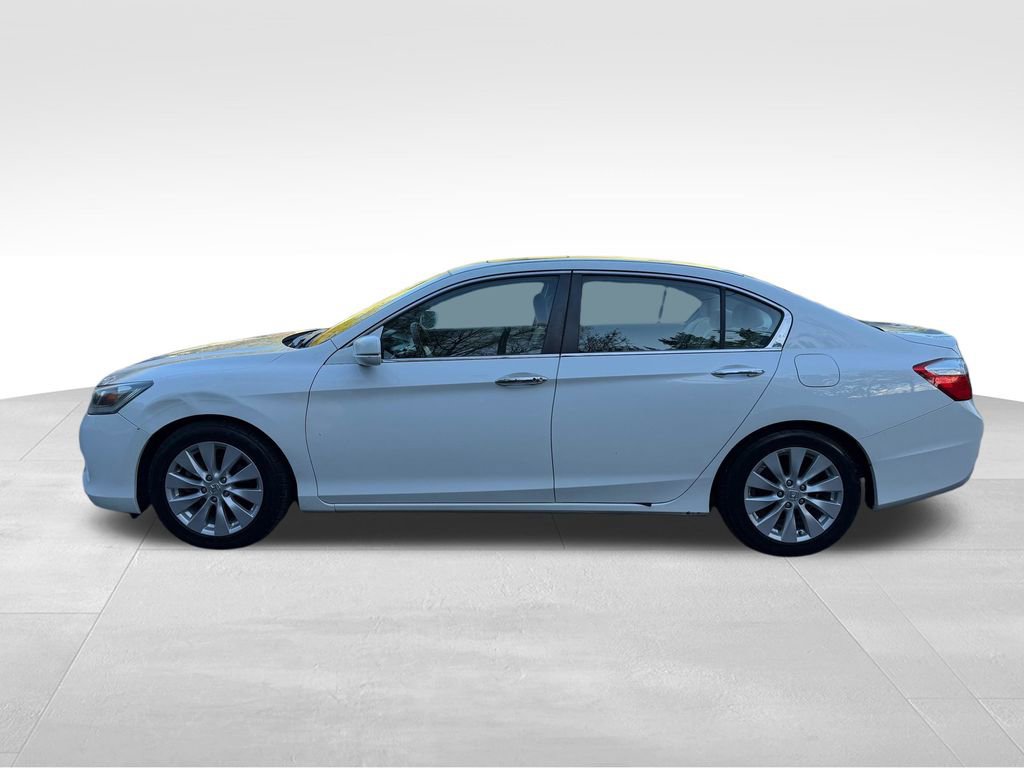 Used 2014 Honda Accord EX image 2