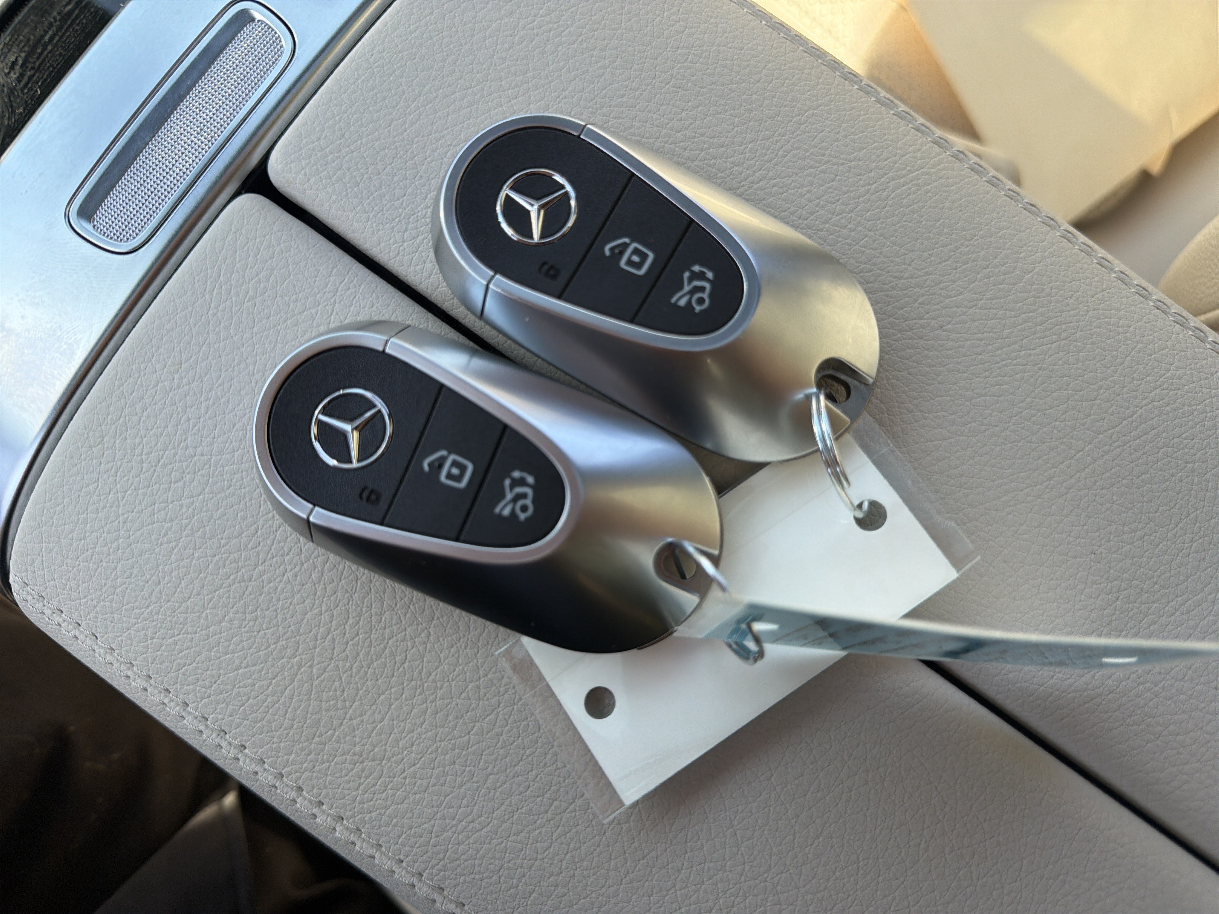 Certified 2025 Mercedes-Benz GLC 300 4MATIC image 38