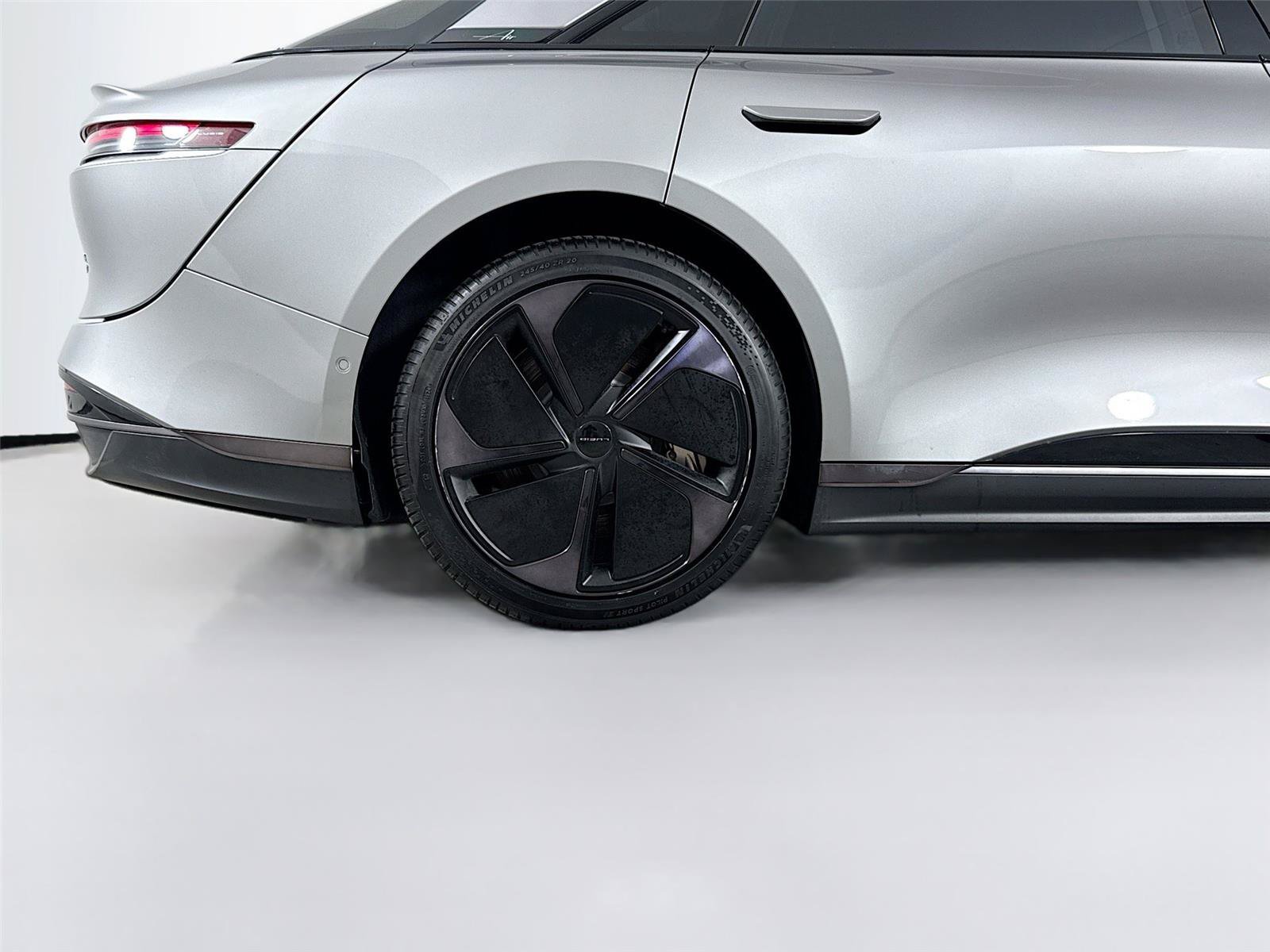 Used 2025 Lucid Air Pure RWD image 15