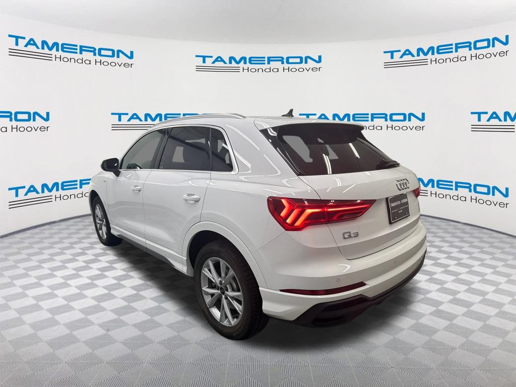 Used 2024 Audi Q3 2.0T Premium AWD/4WD image 3