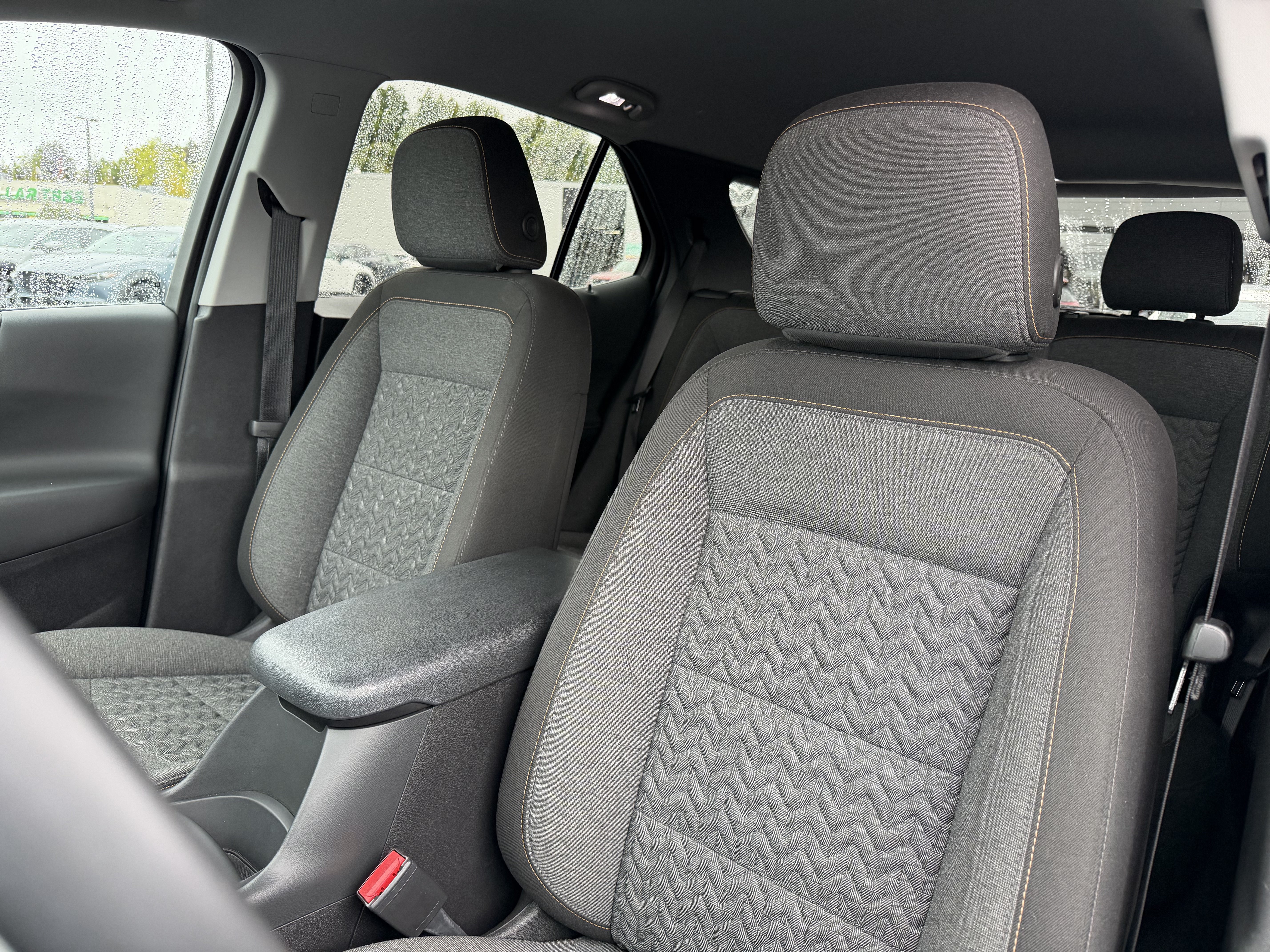 Used 2024 Chevrolet Equinox LT AWD/4WD image 9
