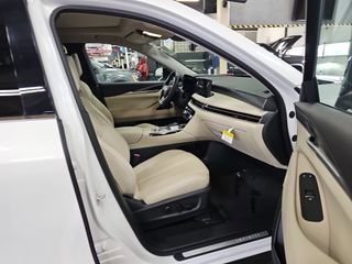 Used 2024 INFINITI QX60 Luxe image 7
