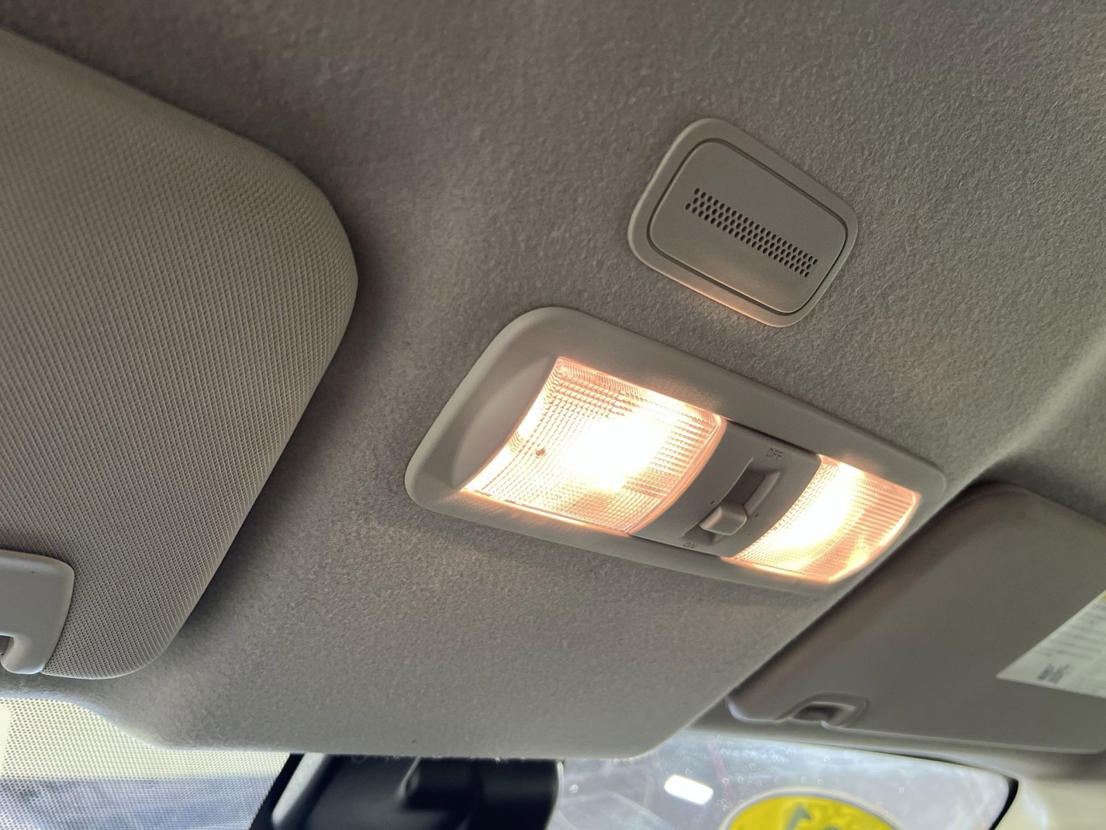 Used 2021 Nissan Titan S image 34