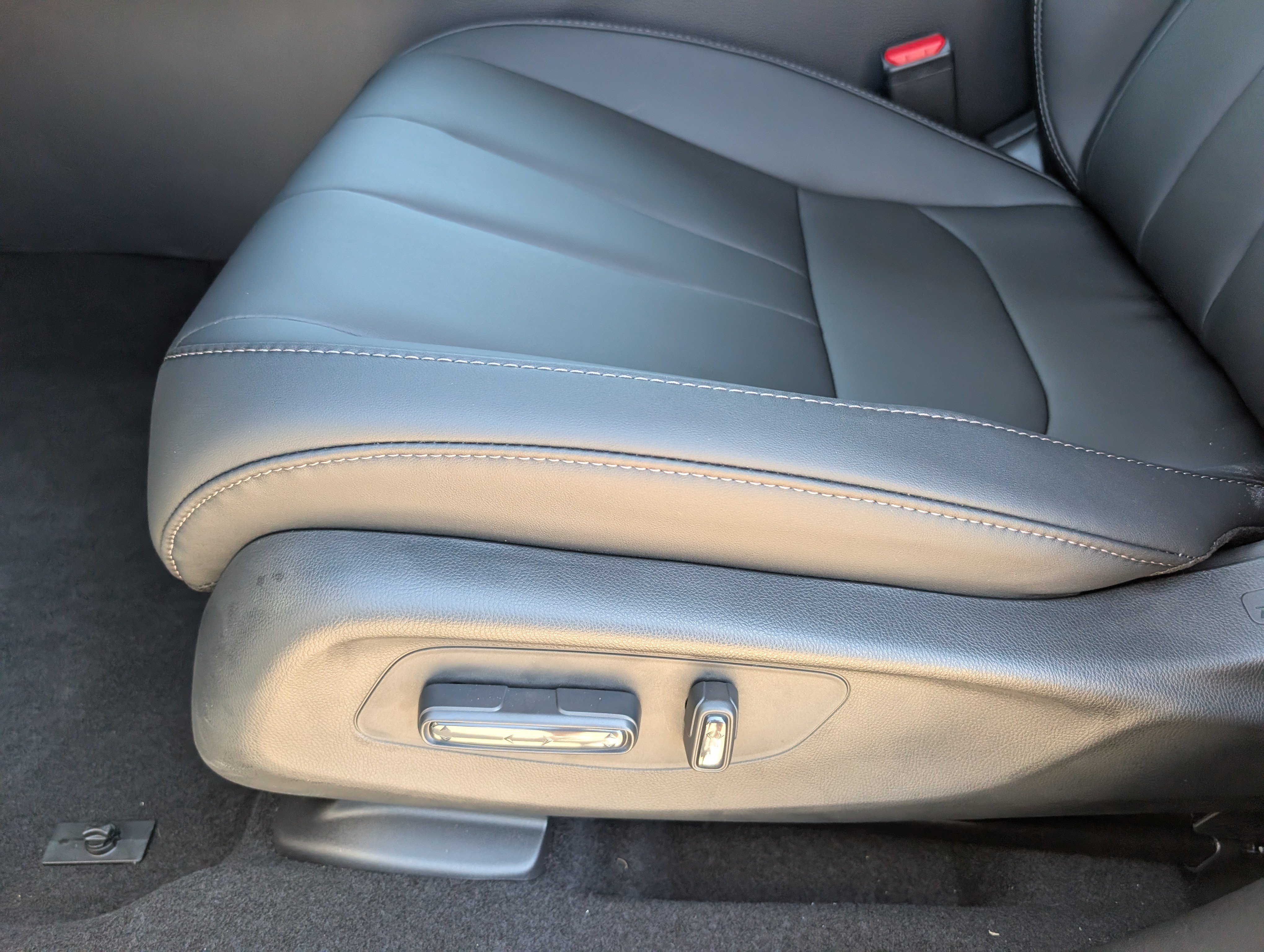New 2026 Acura ADX FWD image 8
