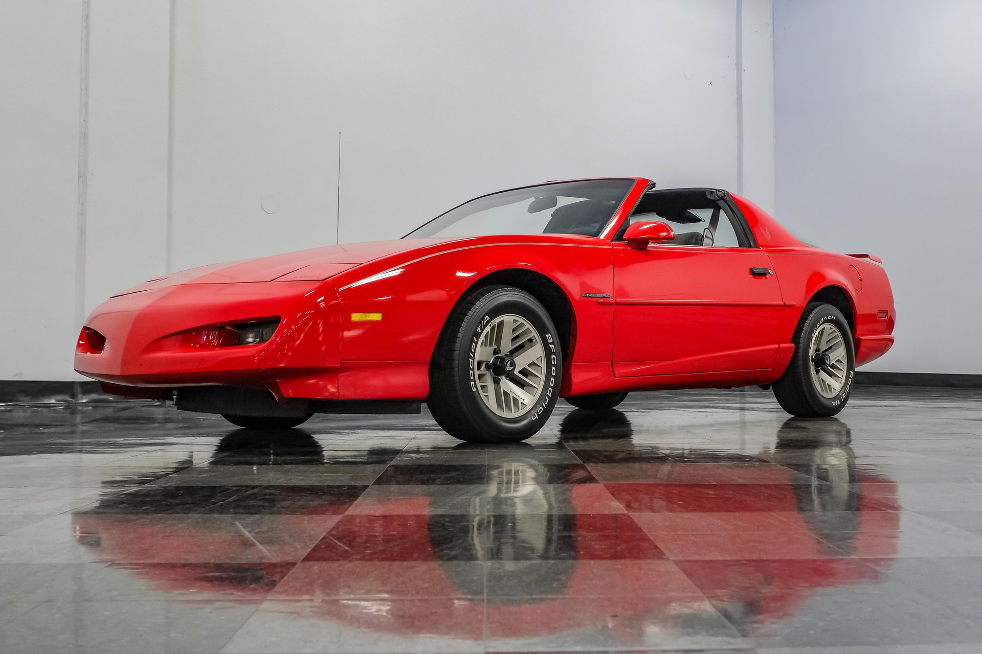 Used 1992 Pontiac Firebird Coupe RWD image 21