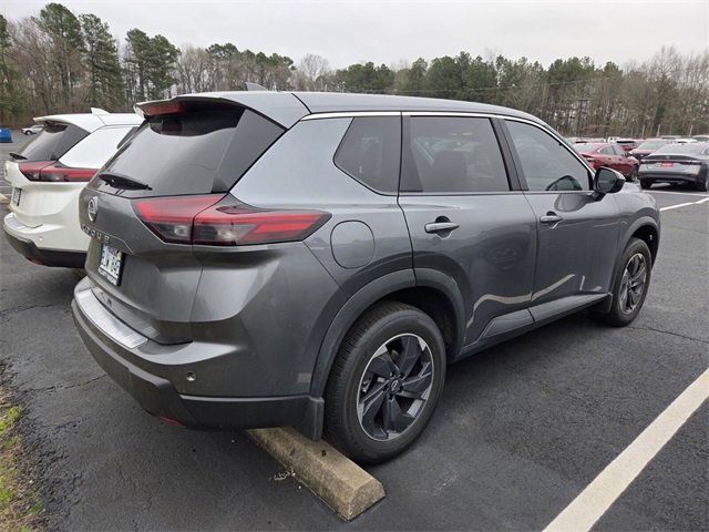 Used 2025 Nissan Rogue SV image 7