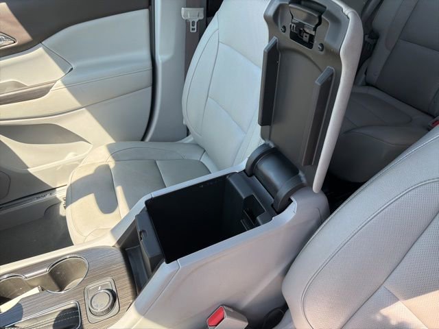 Used 2018 GMC Acadia SLT FWD image 22