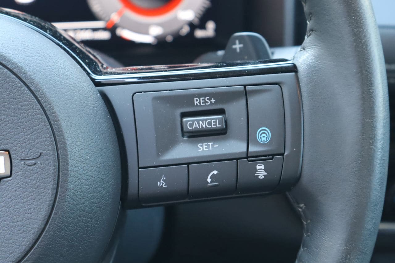 Used 2024 Nissan Rogue SL w/ SL Premium Package FWD image 14