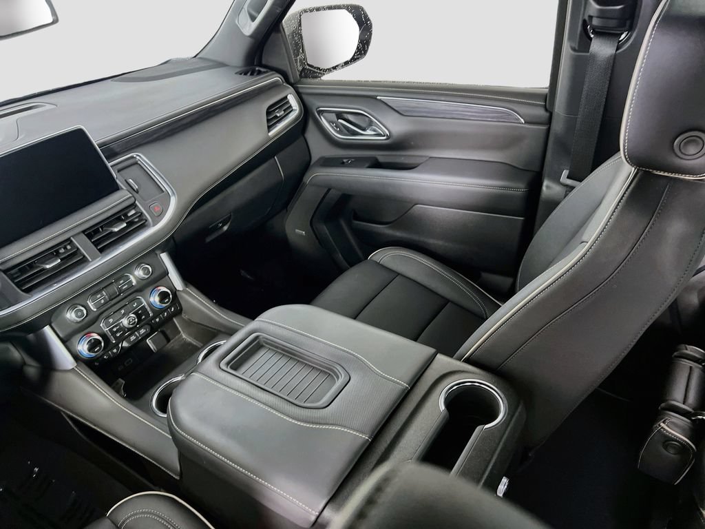Certified 2023 GMC Yukon XL SLT w/ SLT Luxury Package AWD/4WD image 23