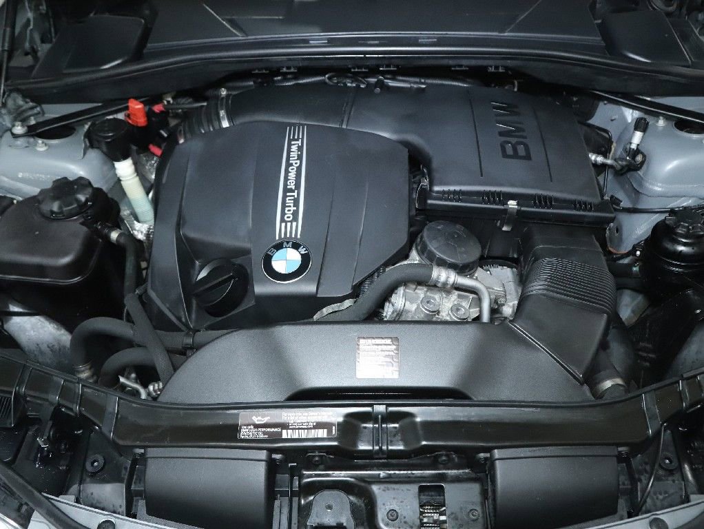 Used 2013 BMW 135i Convertible image 36