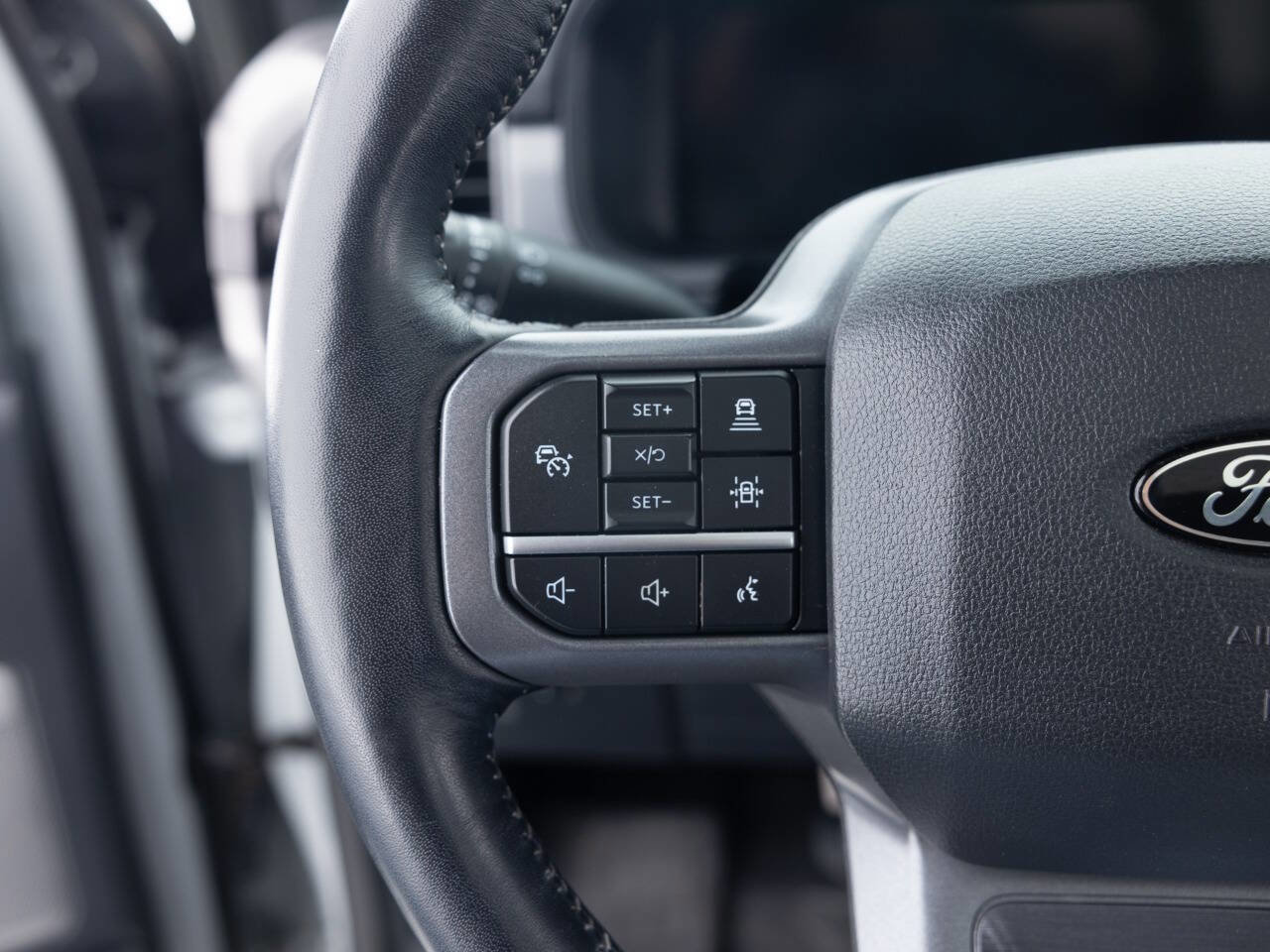 Used 2024 Ford F150 Lariat w/ Bed Utility Package AWD/4WD image 43