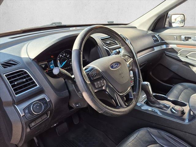 Used 2017 Ford Explorer Limited AWD/4WD image 12