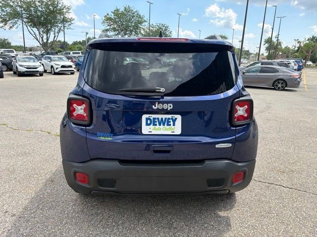 Used 2019 Jeep Renegade Latitude FWD image 4