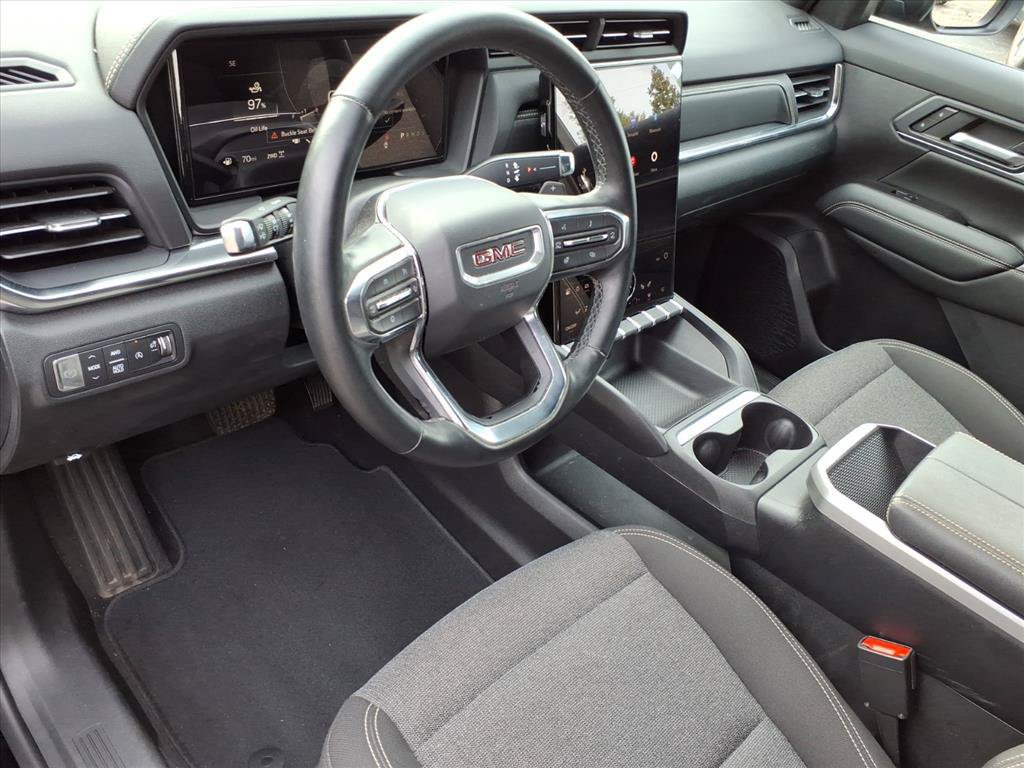Used 2025 GMC Terrain Elevation w/ Technology Package II AWD/4WD image 11